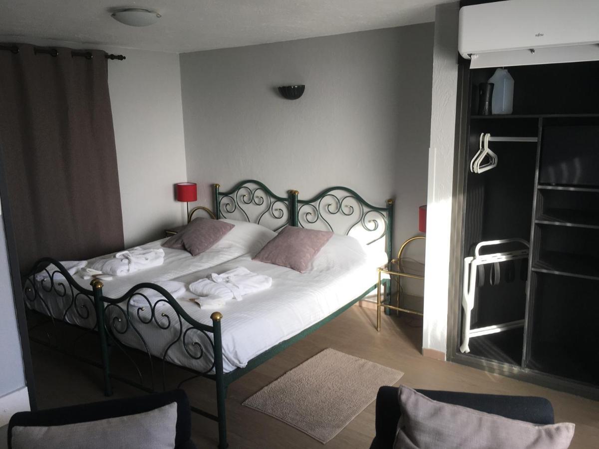 דורבורי Tropical Hotel מראה חיצוני תמונה